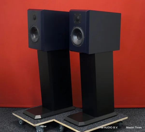 Master Three, Inclusief Originele Stands, Geserviced in 2020 : SOLD