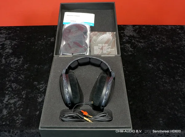 Sennheiser HD 600 Kopfhörer, Wie Neu, Wenig Verwendet. Inklusive Originalverpackung : VERKAUFT