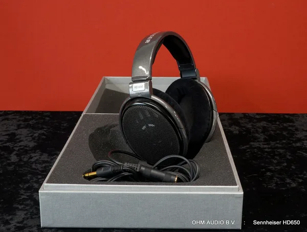 Sennheiser HD 650 Headphone, Like New, Barely Used. Includes Original Packaging : SOLD