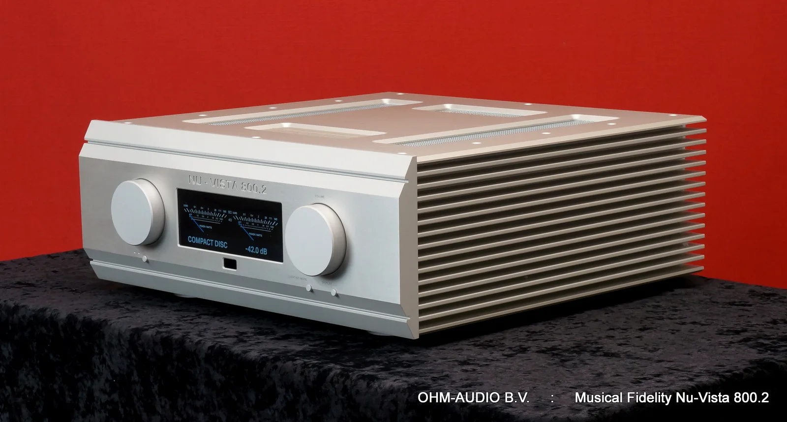 Musical Fidelity Nu-Vista 800.2, Integrated Hybrid Amplifier, 2x300 Watt : SOLD