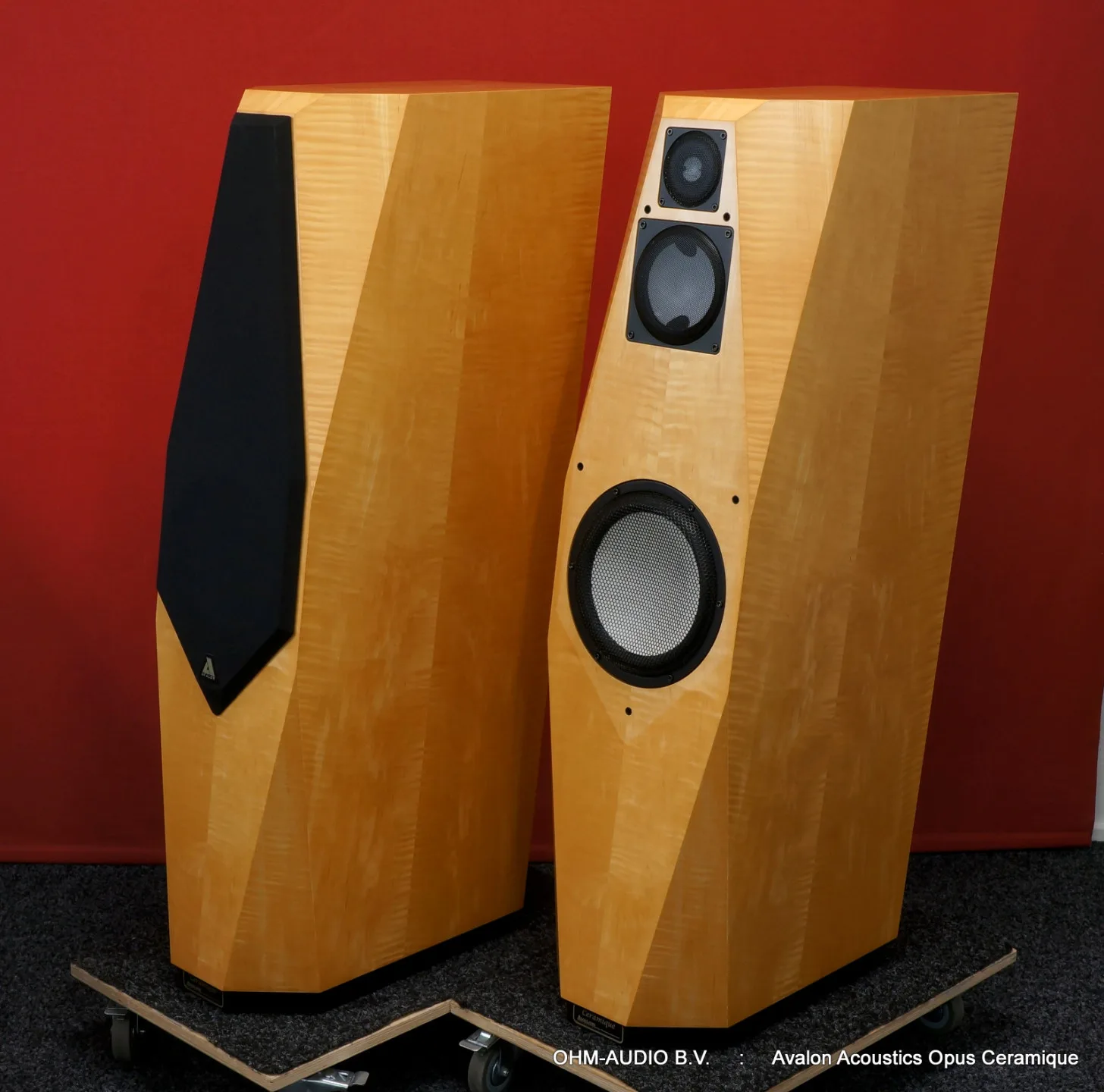 Avalon Opus Ceramique, Curly Maple, Nieuwstaat, Originele Apex Cones en Manual : SOLD