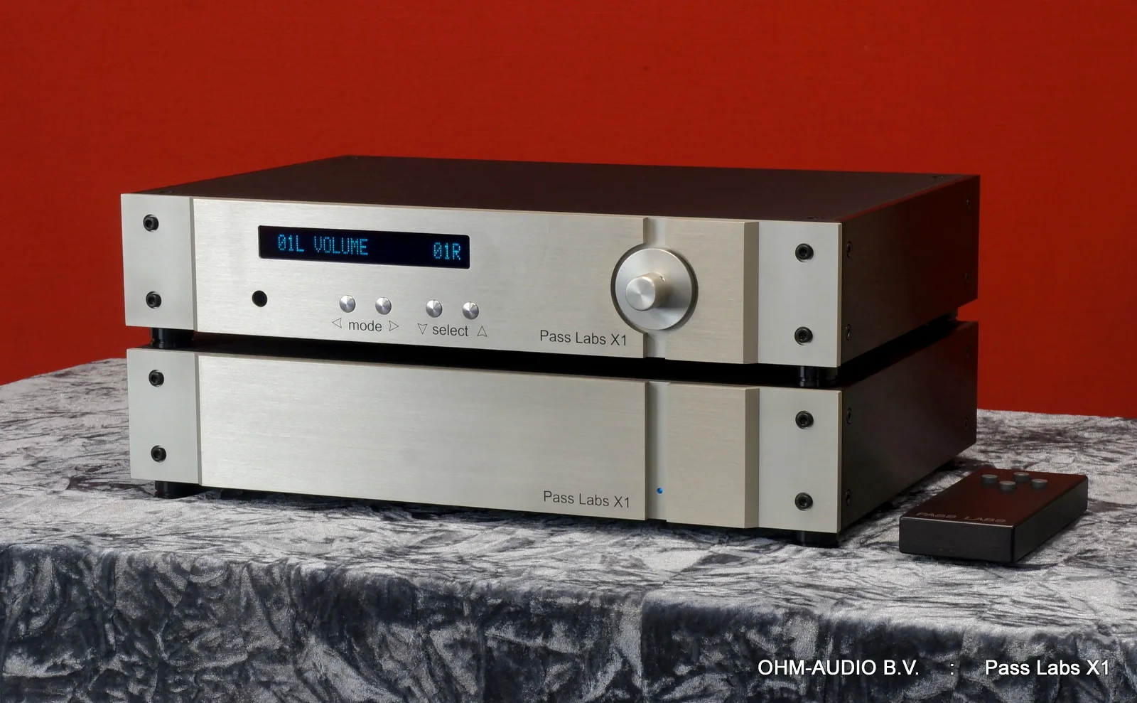 Pass Labs X1, Balanced Preamp with External Power Supply, Like New : SOLD