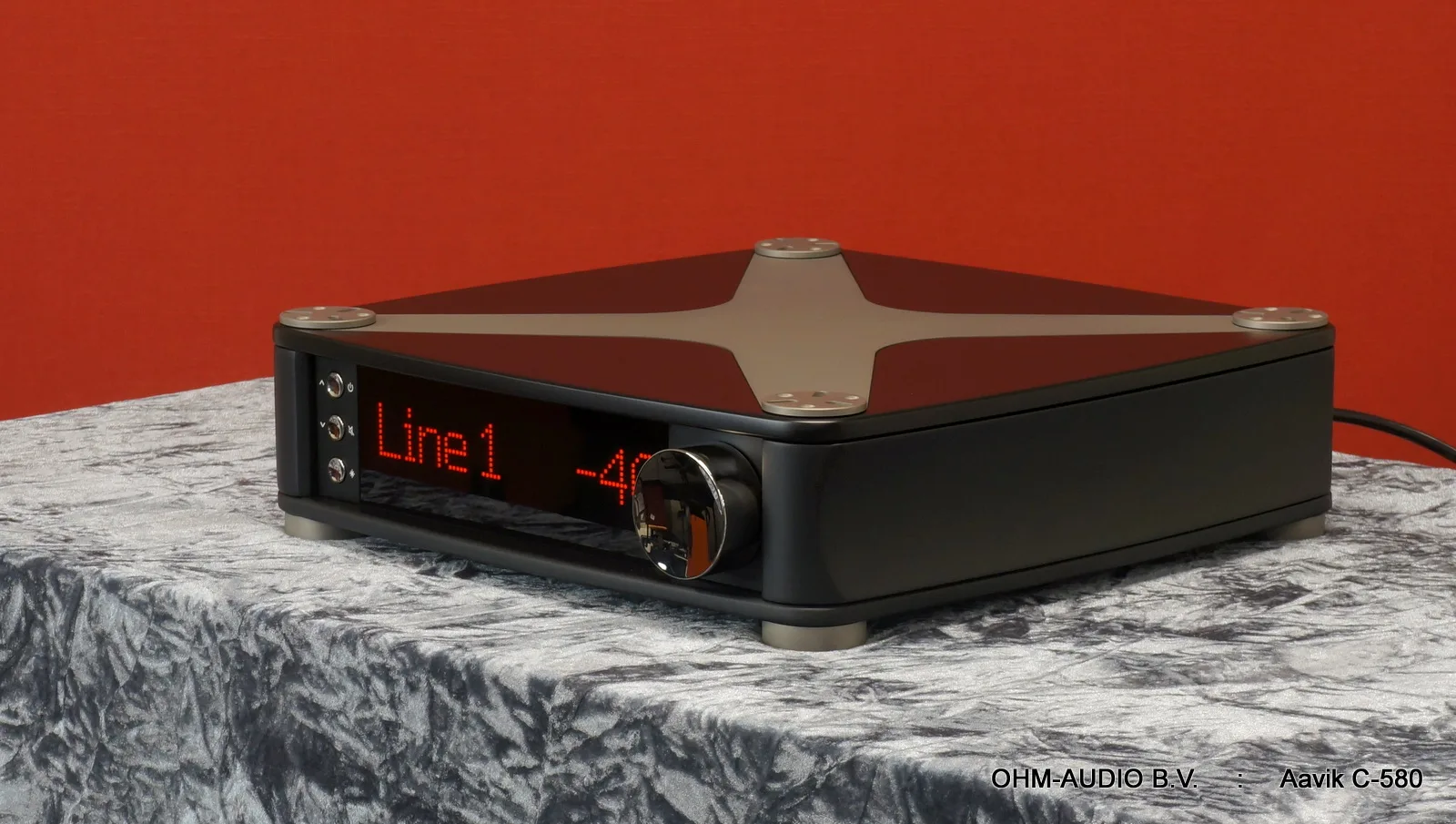 Aavik Acoustics C-580 Préamplificateur Analogique Haute Qualité : RUPTURE DE STOCK