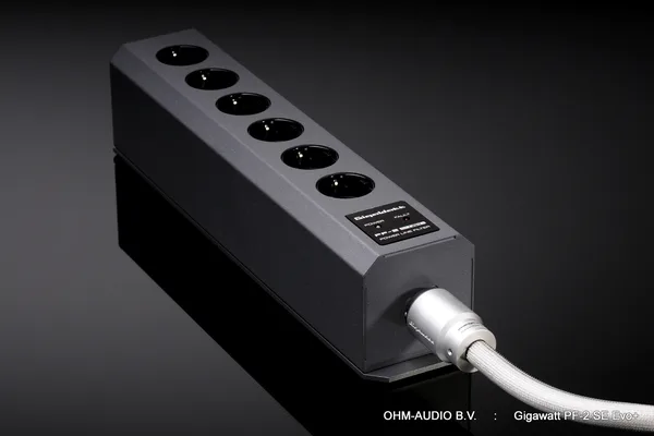 Gigawatt PF-2 SE Evo+ Powerstrip, Special Edition, Including Gigawatt Powercord