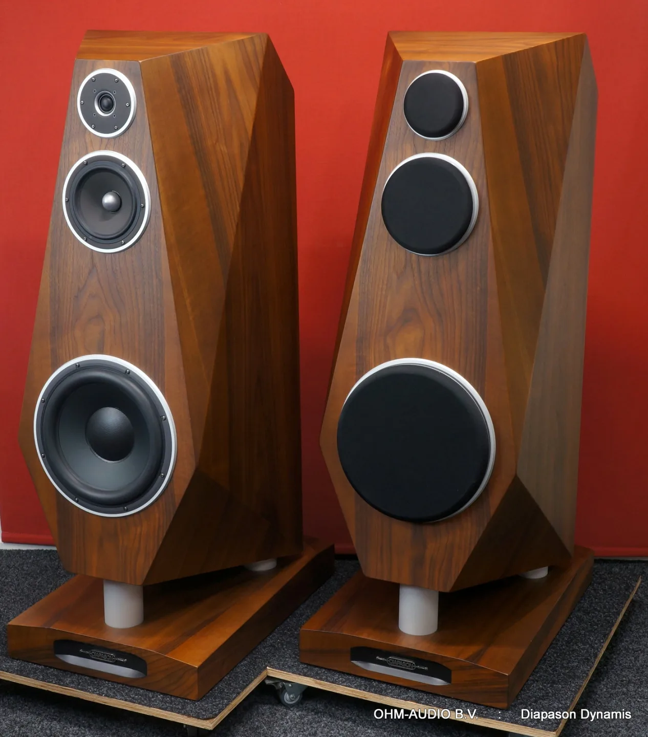 Diapason Dynamis, Massief Hout Uitvoering, One of a Kind, Uitmuntende Staat : SOLD to Poland
