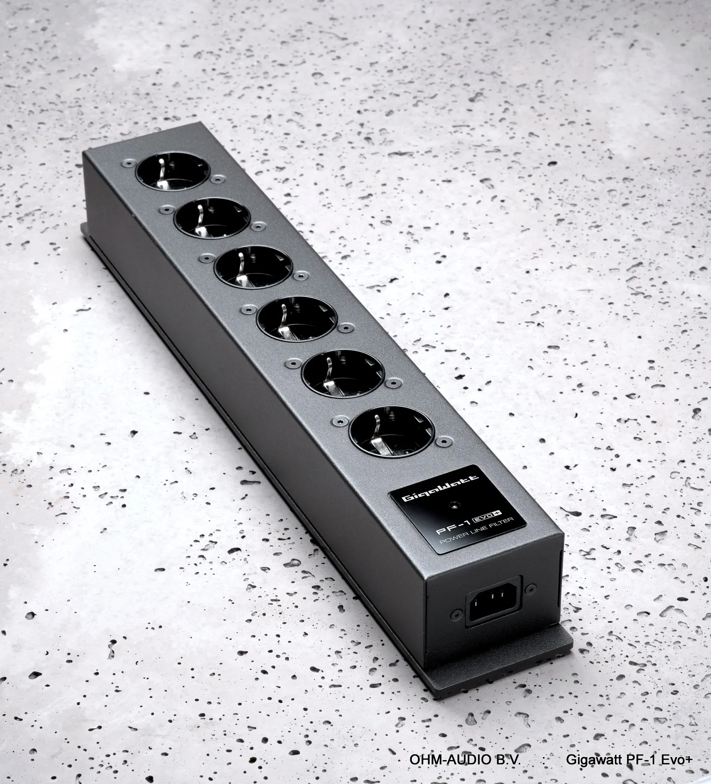 Gigawatt PF-1 Evo+ Powerstrip, Inklusive Gigawatt Powercord von 1,5 Metern