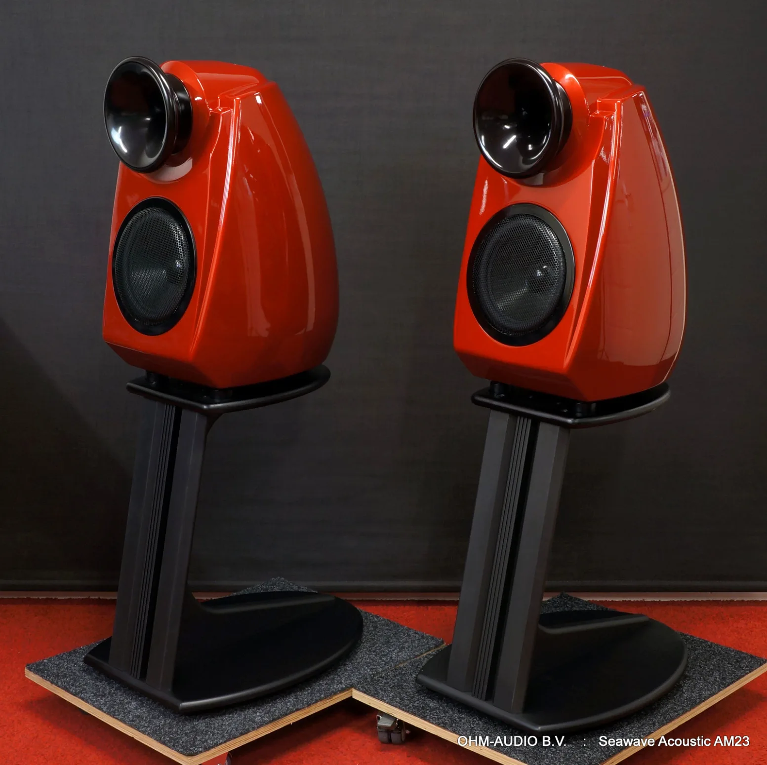 Seawave Acoustic AM23, High End Horn Monitor Speaker, incl Massive Aluminium Stands