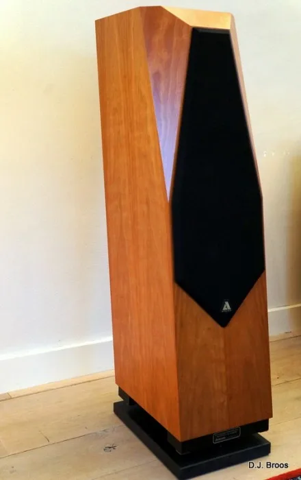Avalon Ascendant MK2SE : Sold to Hungary