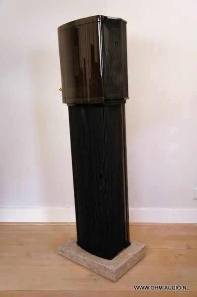 Sonus Faber Guarneri Memento Graphite Black : SOLD to The Netherlands