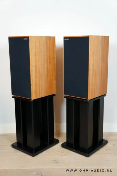 Harbeth Acoustics HL Compact 7ES2 + Skylan Stands : SOLD to Sweden