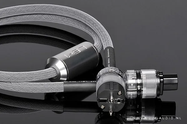 Gigawatt LS-1 MK3 Reference Powercord 1.5 Meter : Rupture de stock