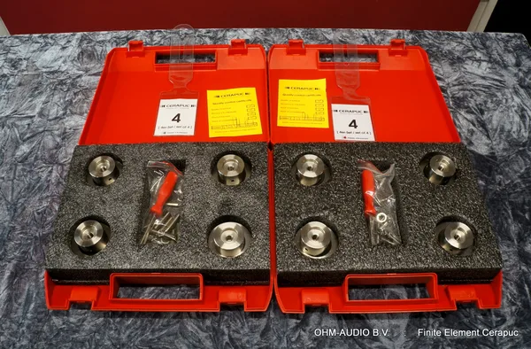 Finite Elemente Cerapuc, Ontkoppelvoeten voor Audio Apparatuur, 2 Sets van 4 Stuks Beschikbaar