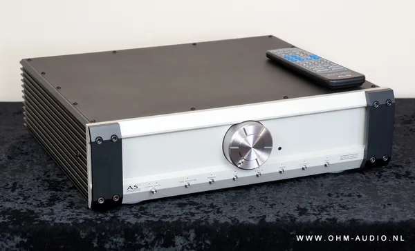 Préamplificateur Musical Fidelity A5-CR : VENDU aux Pays-Bas