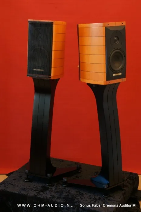 Sonus Faber Cremona Auditor M + Stands : VENDU aux Pays-Bas