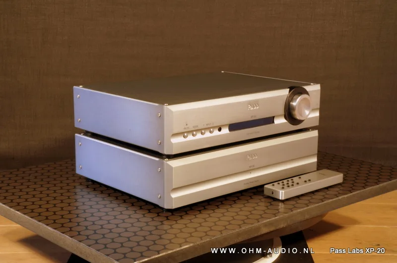 Pass Labs XP-20 Dual Chassis Preamplifier : SOLD to the UK