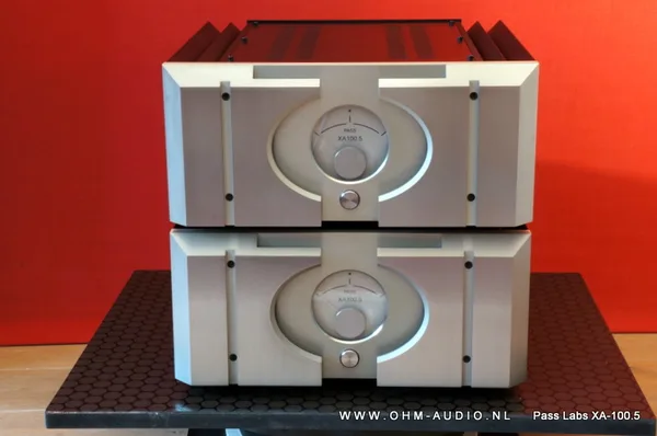 Amplificateurs Monophoniques Pass Labs XA-100.5 Classe A : VENDUS aux Pays-Bas