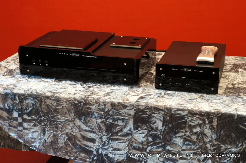 Lector CDP-7 MK3 Tube CD Player with external power supply : SOLD to Austria