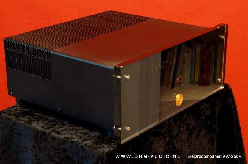Electrocompaniet AW250R DMB : VENDU au Royaume-Uni