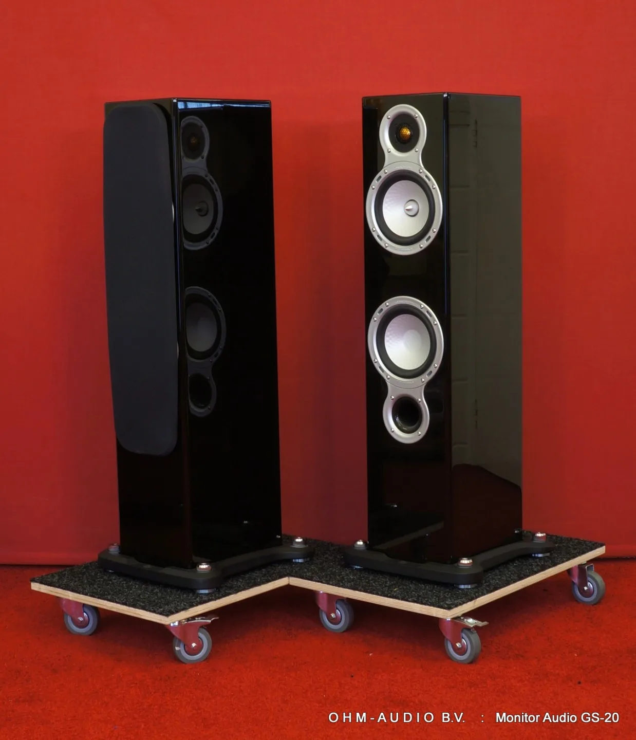 Monitor Audio GS-20 in Piano Black : Verkauft in die Niederlande