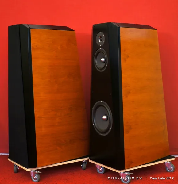 Pass Labs SR-2 Speaker Set : Sold to the Netherlands