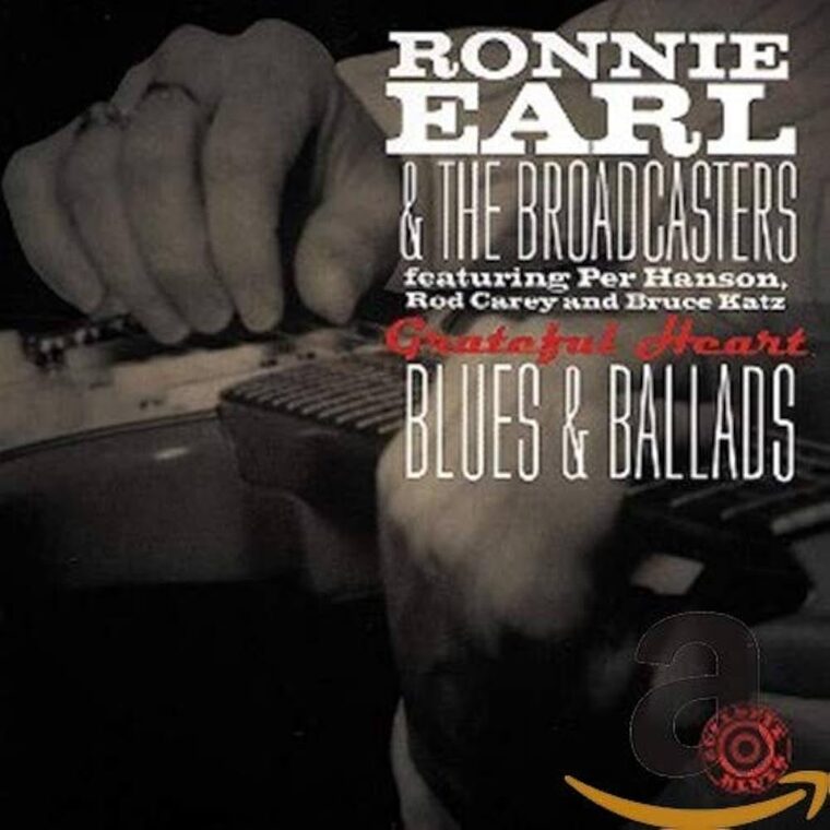 Ronnie Earl & the Broadcasters - Grateful Heart: Blues & Ballads /// Een zeer elegante blues plaat van een speciale bluesgitarist, ondersteunt door zijn ijzersterke band 'The Broadcasters'. Ronnie Earl is geen zanger, dit is een puur instrumentaal album. Maar dat doet niet onder van de ziel en passie waarmee Earl speelt. Hij laat zijn gitaar voor hem zingen. Ook het pianowerk van een van onze favoriete toetsenisten Bruce Katz is subliem.
